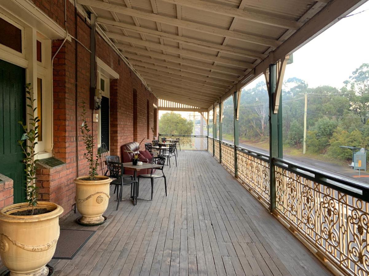 Neath Hotel Buitenkant foto